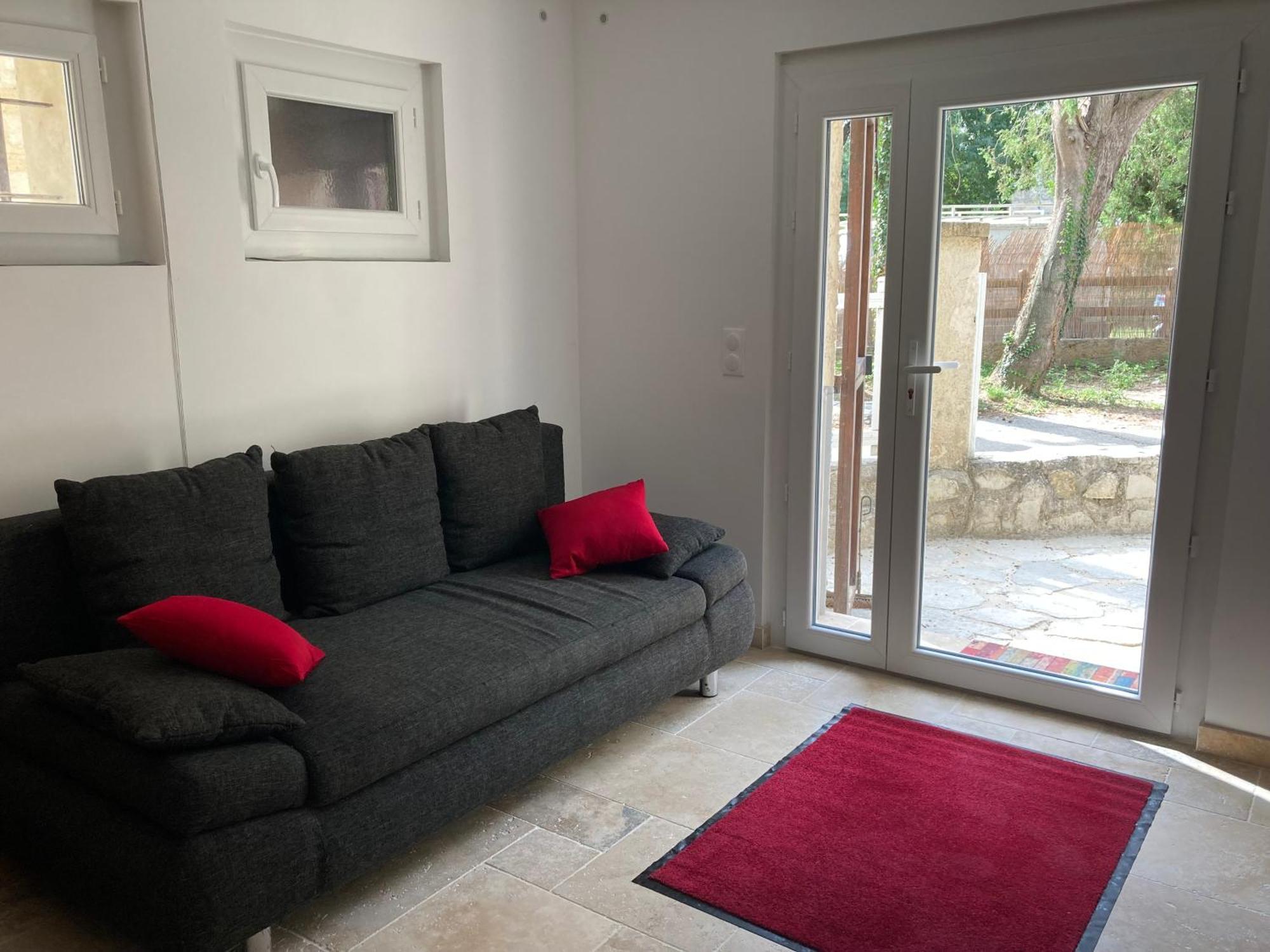 Le Studio D Aurelie Avec Spa Ete En Pleine Campagne Et Proche De Toute Commodite Roquemaure  Exterior foto