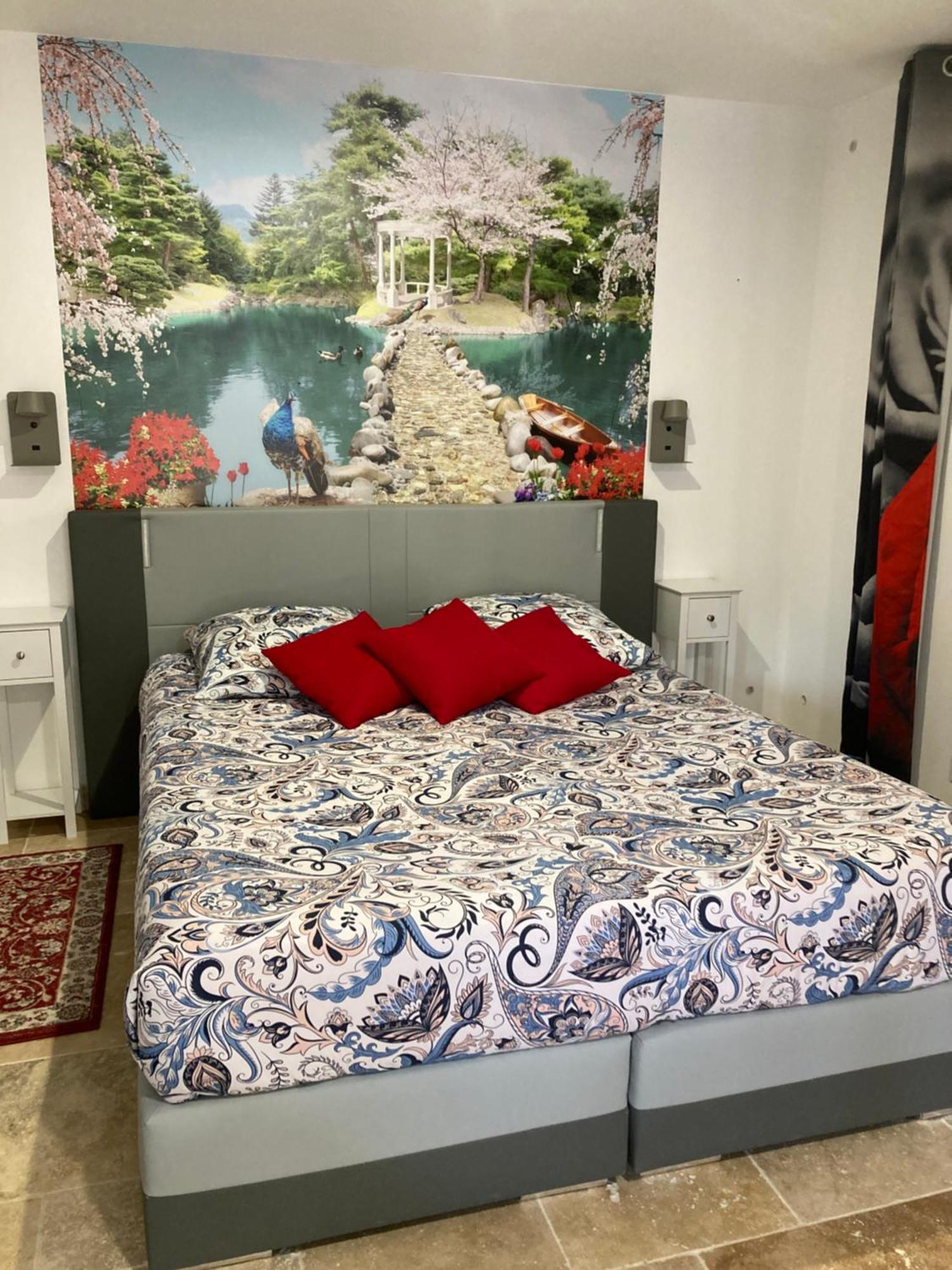 Le Studio D Aurelie Avec Spa Ete En Pleine Campagne Et Proche De Toute Commodite Roquemaure  Exterior foto